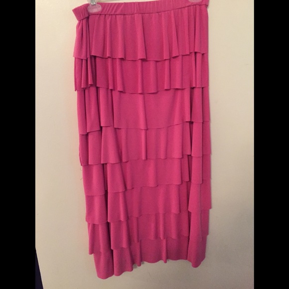 Dresses & Skirts - Pink ruffle skirt